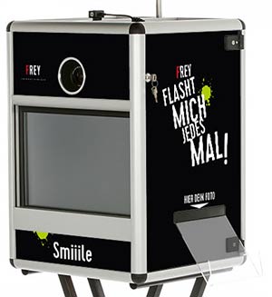 Fotobox foliert im Frey-Automobile-Design