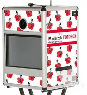 Fotobox foliert im Marzek-Etiketten-Design