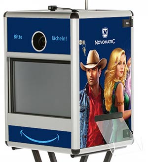 Fotobox foliert im Novomatic-Design